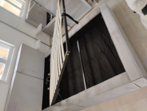 מיטה זוגית עם ארגז מצעים צבע אפור בהיר רגליים גבוהות או רגליים נמוכות - שיק