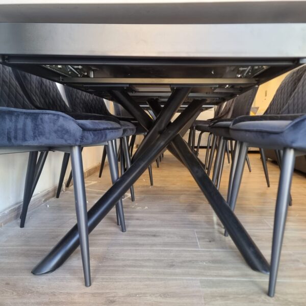 פינת אוכל קרמית נפתחת Concrete