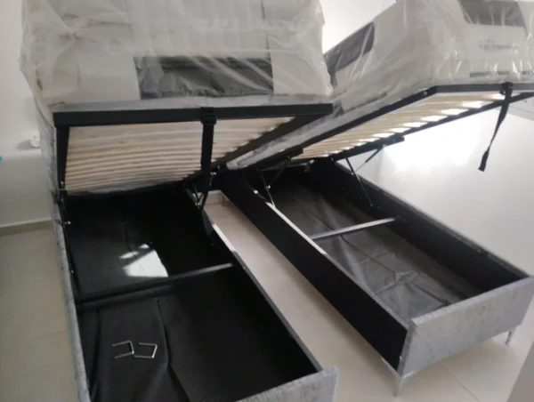 מיטה יהודית עם ארגז מצעים רגליים גבוהות צבע אפור כהה