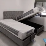 מיטה יהודית עם ארגז מצעים רגליים גבוהות צבע אפור כהה