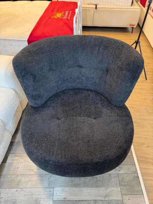 כורסא מסתובבת מעוצבת בד בוקלה צבע שחור