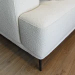 ספה מפנקת AMORE צבע שמנת רגליים גבוהות (4)