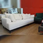 ספה מפנקת AMORE צבע שמנת רגליים גבוהות (4)