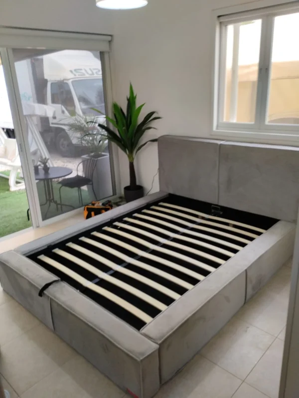 מיטה זוגית עם ארגז מצעים צבע שמנת רגליים גבוהות או רגליים נמוכות - שיק