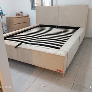 מיטה זוגית עם ארגז מצעים צבע שמנת רגליים גבוהות או רגליים נמוכות - שיק